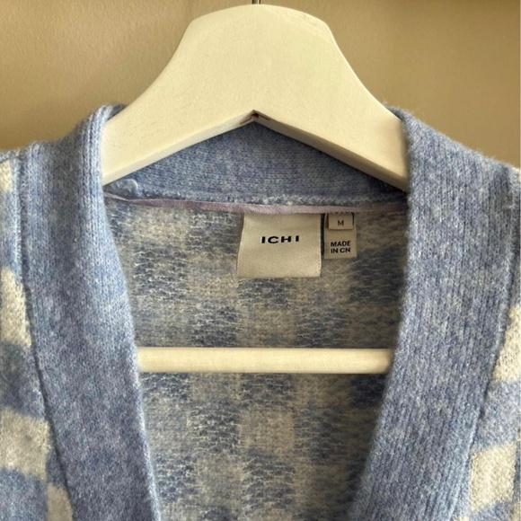 Sweater Vest - Picture 3 of 4